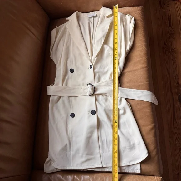 Akris punto Cream off white Blazer Vest double breasted side slits designer belt - Picture 9 of 13
